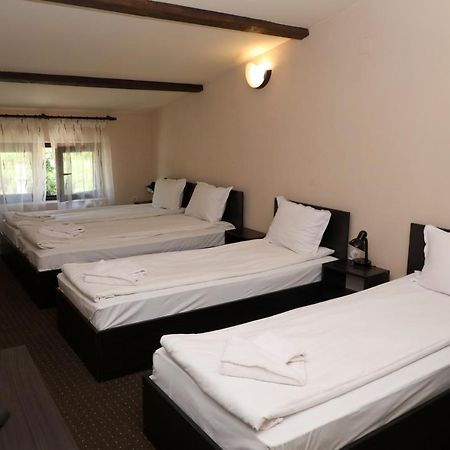 Опълченец Hotell Shipka Exteriör bild