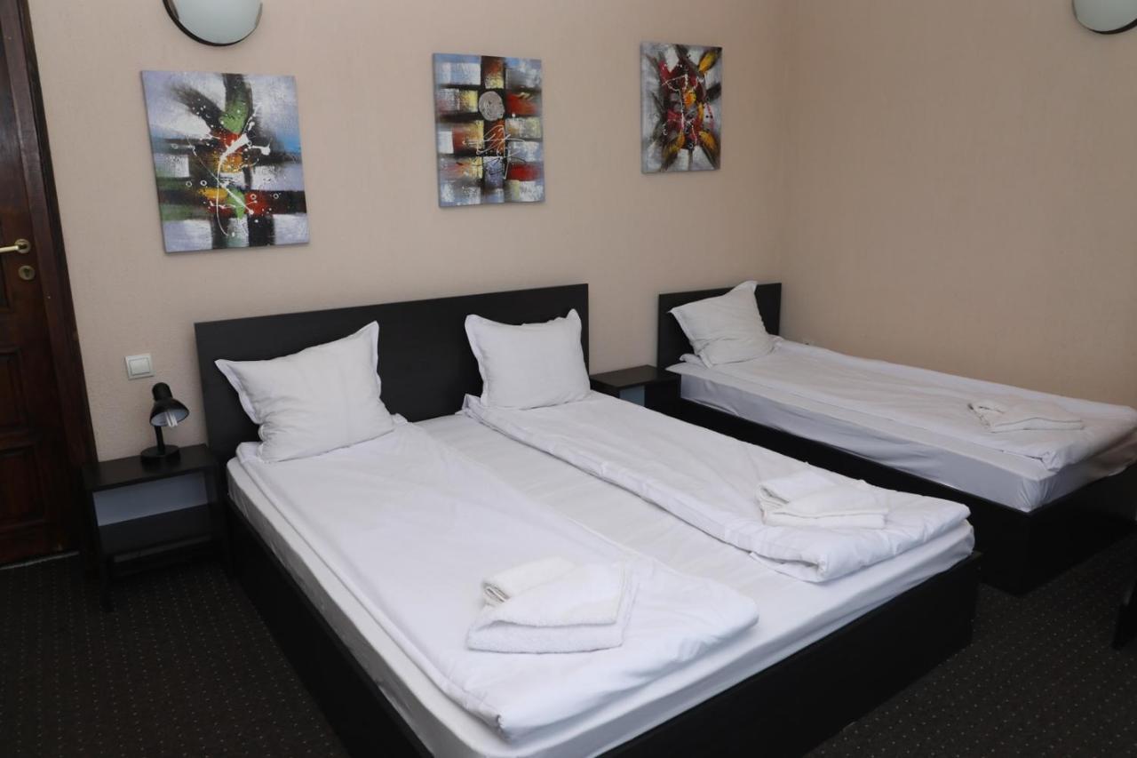 Опълченец Hotell Shipka Exteriör bild