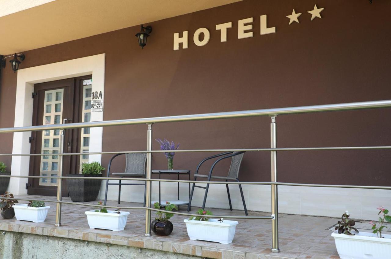 Опълченец Hotell Shipka Exteriör bild
